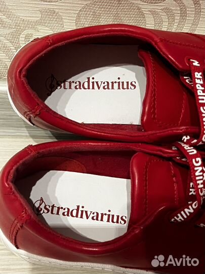 Абсолютно новые кеды Stradivarius 39 размера