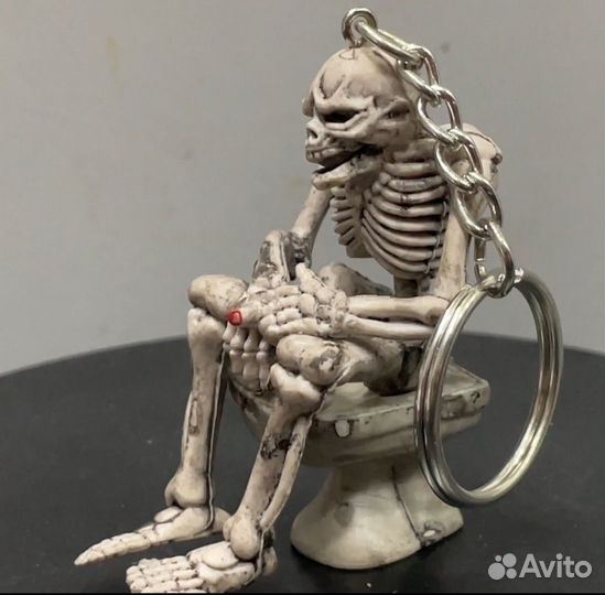 Брелок для ключей череп