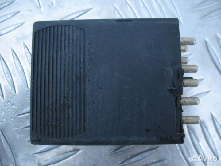 Реле климат-контроля Mercedes Benz W124