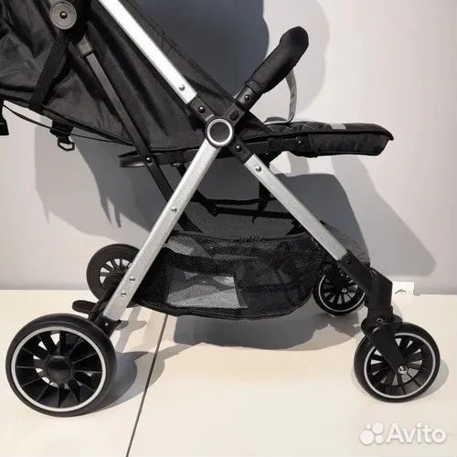 Прогулочная коляска luxmom 1100