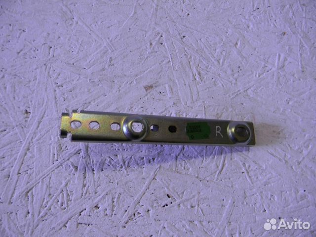 Механизм регулировки ремня безопасности Duster 201