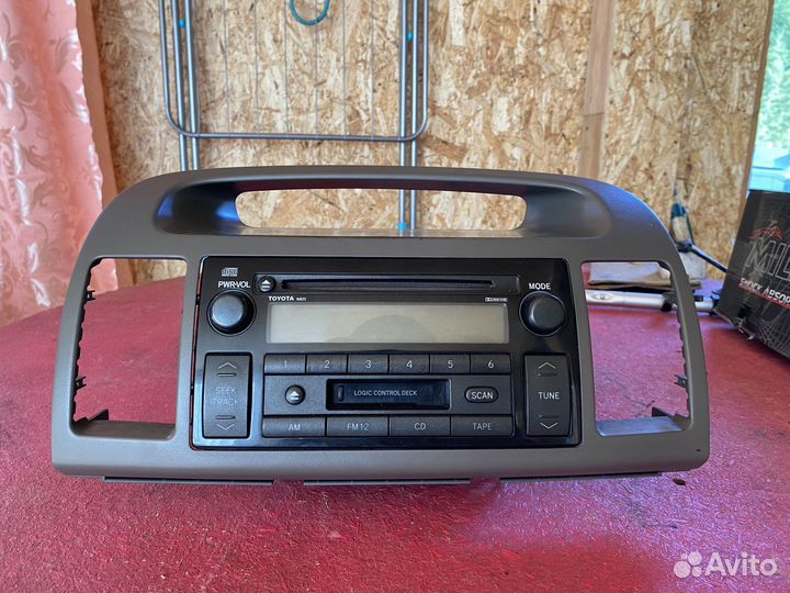 Магнитофон с рамкой