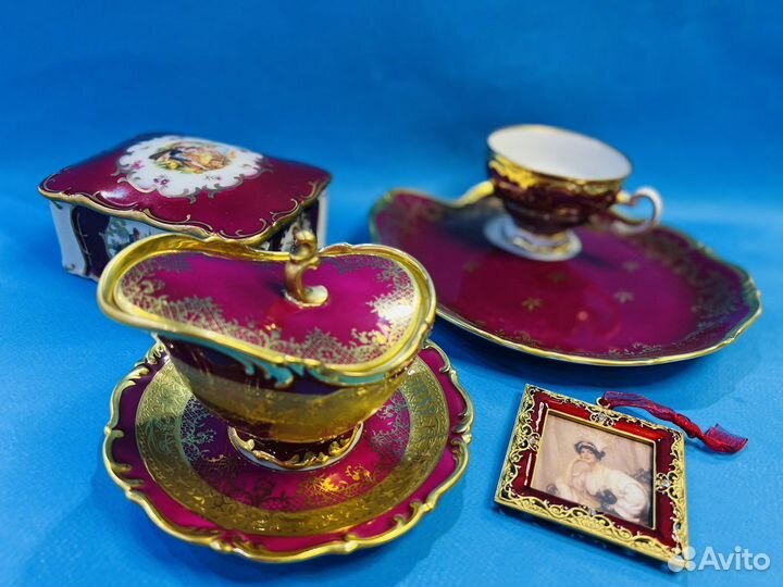 Тарелка с чашкой эгоист пурпут 24кр золочение