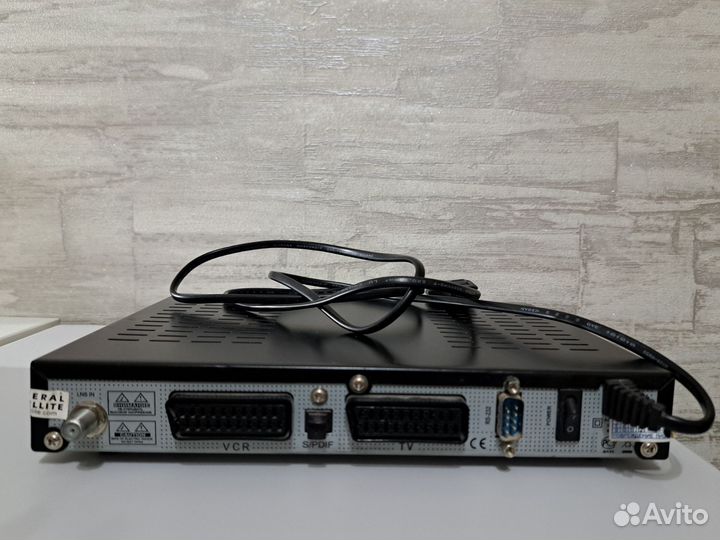 Ресивер триколор тв GS 8300 N