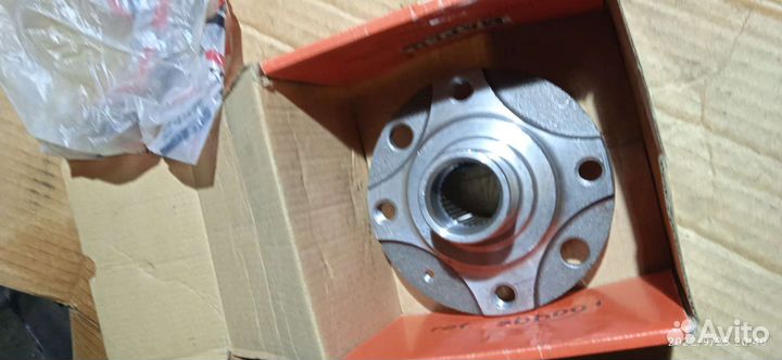 Ступица переднего колеса Опель Вектра А, Калибра