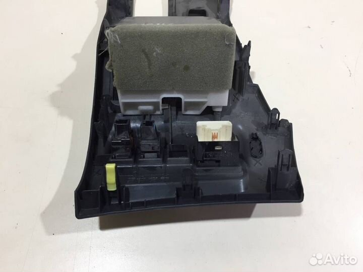 Блок кнопок Toyota Corolla E150 2006-2013