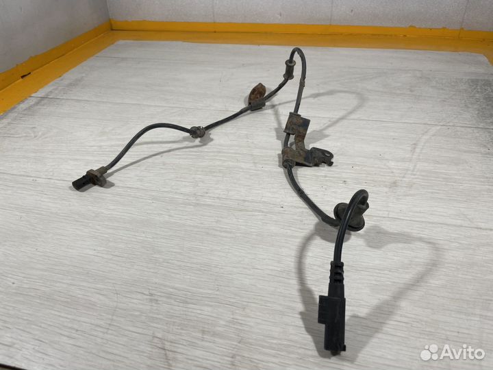 Датчик абс задний левый Geely Emgrand x7