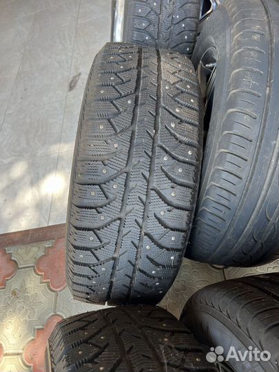 Bridgestone Ice Cruiser 5000 225/60 R16 и 225/60 R16 98