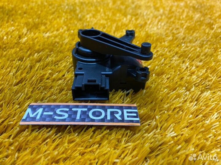 Привод заслонки отопителя Volkswagen Touareg 7L