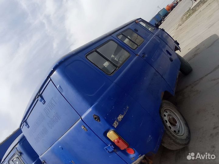 На разбор УАЗ 2012Г