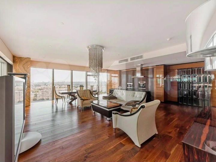 3-к. апартаменты, 185 м², 23/73 эт.