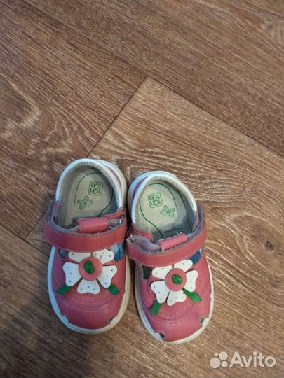 Сандалии для девочки