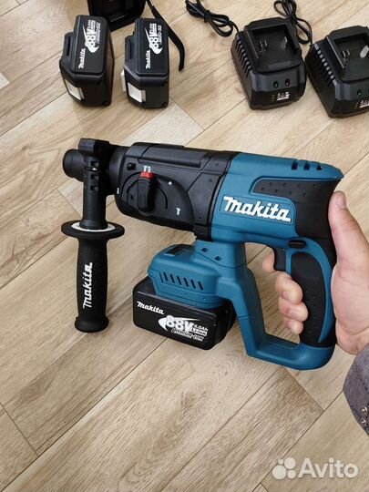 Набор Makita 11в1. четыре акб два зарядных станция
