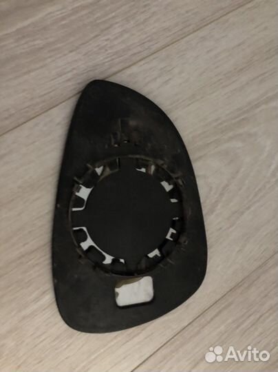 Левое боковое зеркало Ford Fiesta