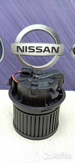 Вентилятор мотор печки отопителя Nissan X-trail T3
