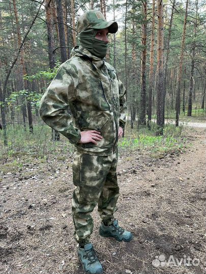 Камуфляжный костюм