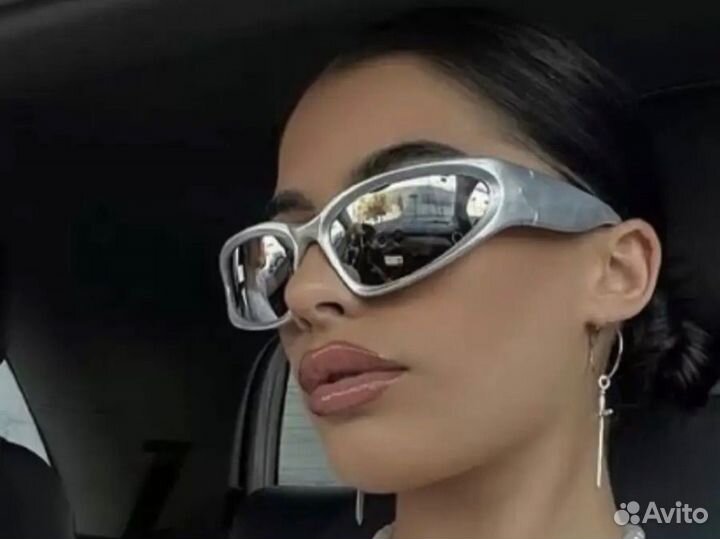 Солнцезащитные очки