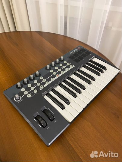 Midi-клавиатура novation nocturn 25