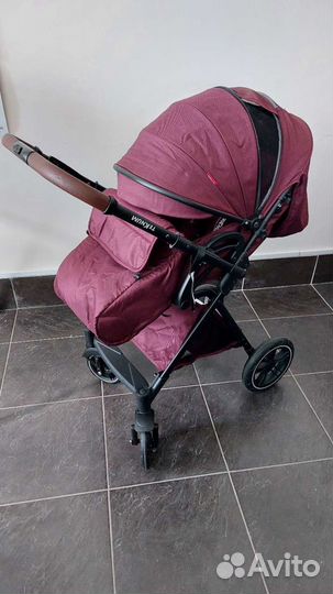 Коляска прогулочная с перекидной ручкой