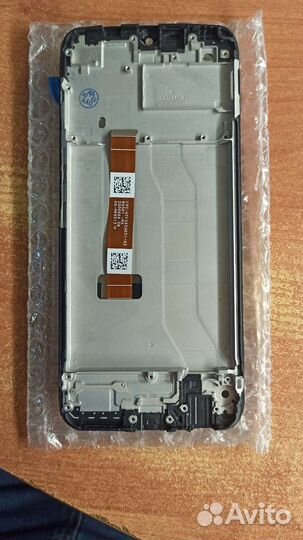 Экран с тачскрином