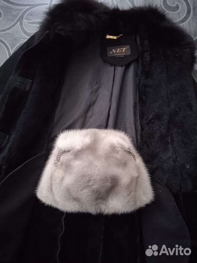 Шапка голубая норковая женская