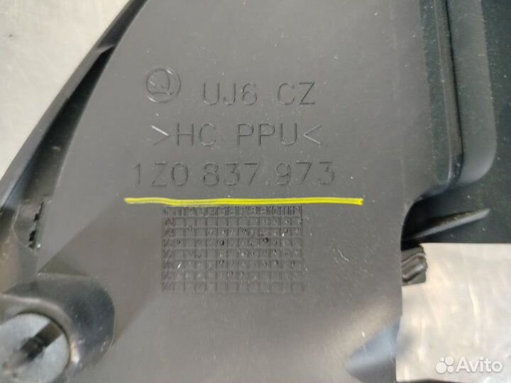 Детали передней двери Skoda Octavia Рест (A5 1Z)