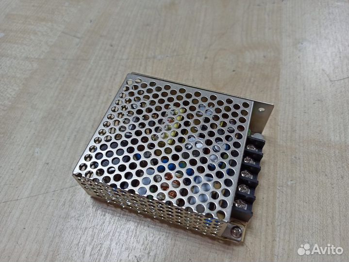 Блок питания внешний 12V 2.1A Mean Well NES-25-12