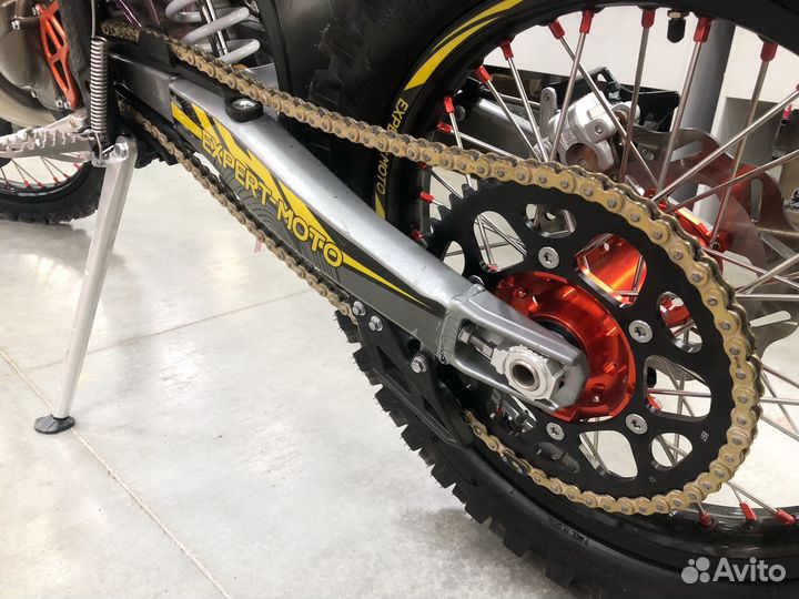 Мотоцикл кросс JHL TLX250