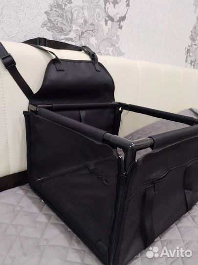 Автокресло для собак с жёстким каркасом