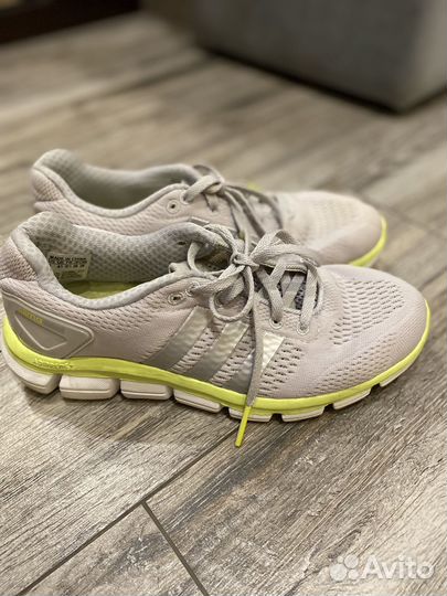 Кроссовки Adidas