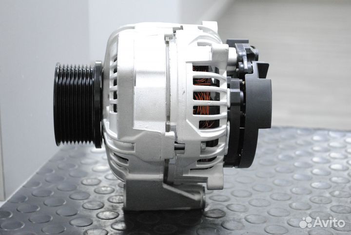 Генератор Mercedes Actros, Axor новый Bosch