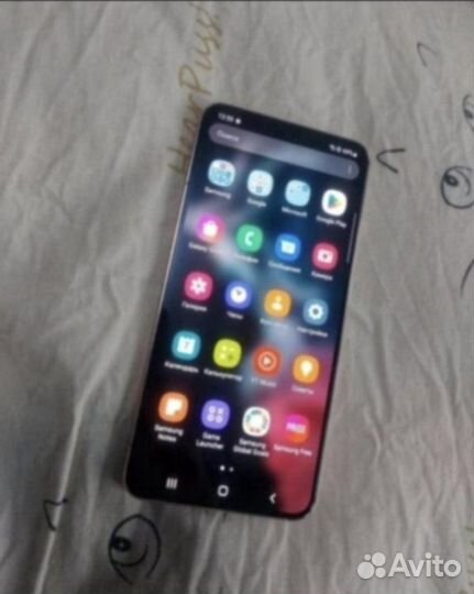 Samsung Galaxy S22, 8/128 ГБ