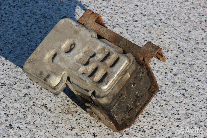 Блок клапанов ABS Escalade GMT800