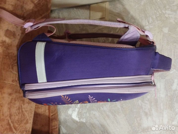 Школьный рюкзак, ранец