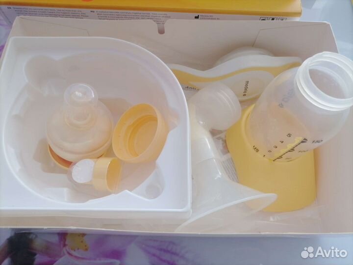 Молокоотсос medela ручной