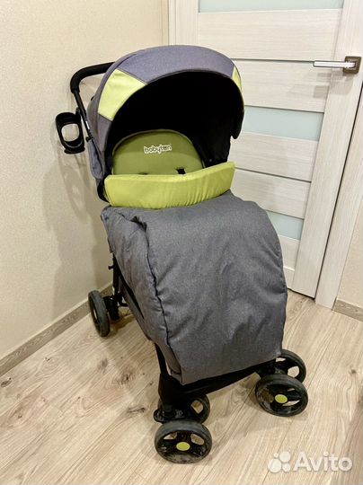 Прогулочная коляска