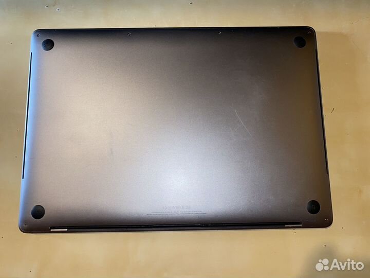 Macbook pro 15 2016 touch bar