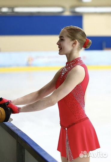 Тренер по фигурному катанию