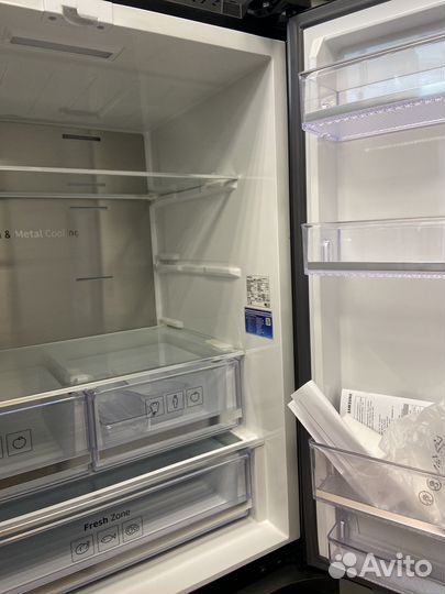 Холодильник многодверный Samsung RF50N5861B1