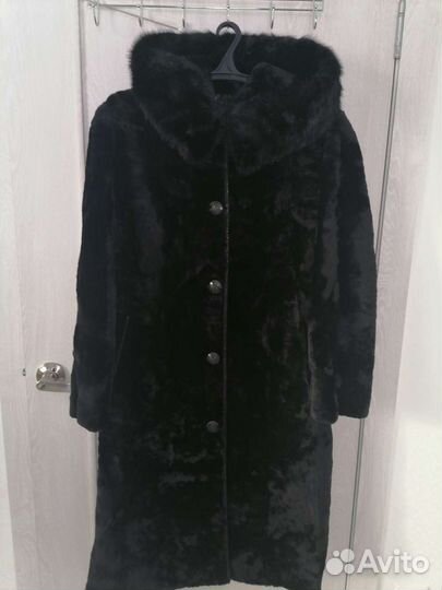 Шуба мутоновая с капюшоном