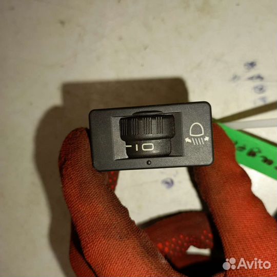 Кнопка регулировки фар Peugeot 308