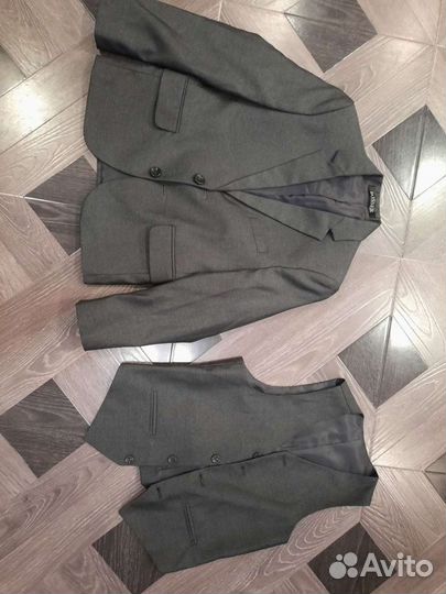 Школьный костюм