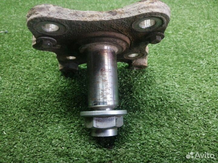 Ступица задняя правая Honda Civic 5D