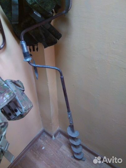 Ледобур для зимней рыбалки