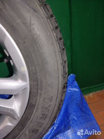 Продаю зимние шины Nokian Tures