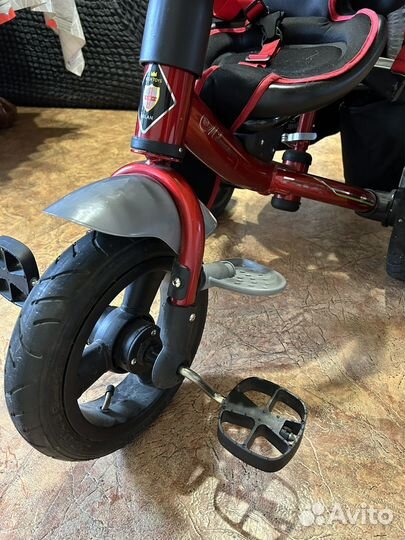 Детский велосипед с ручкой