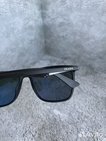 Солнцезащитные очки мужские Prada