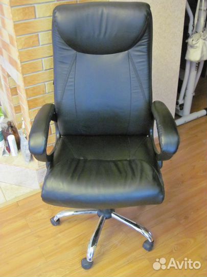 Компьютерное кресло экокожа