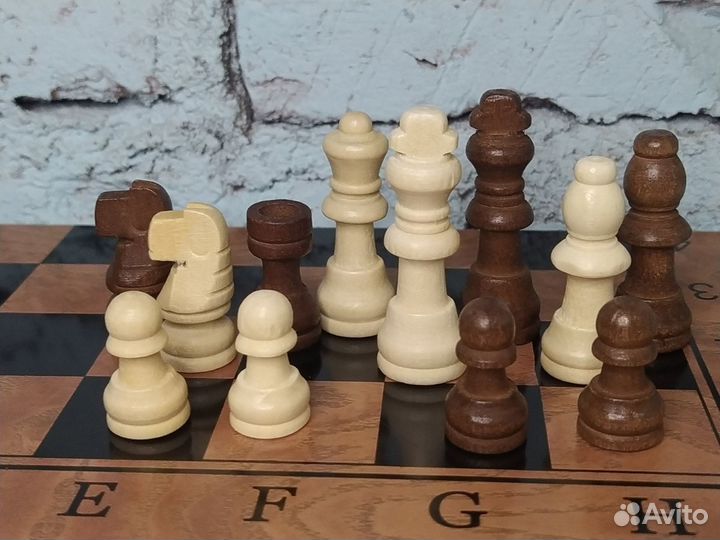 Шахматы 3 в 1 (шахматы/шашки/нарды)