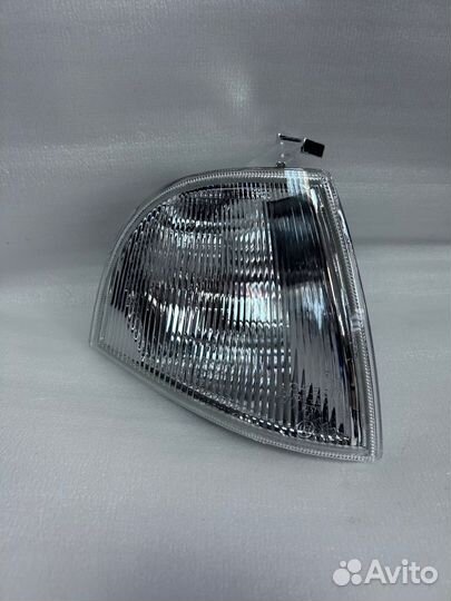 Поворотник Правый Skoda Octavia A4 Тур Дорест